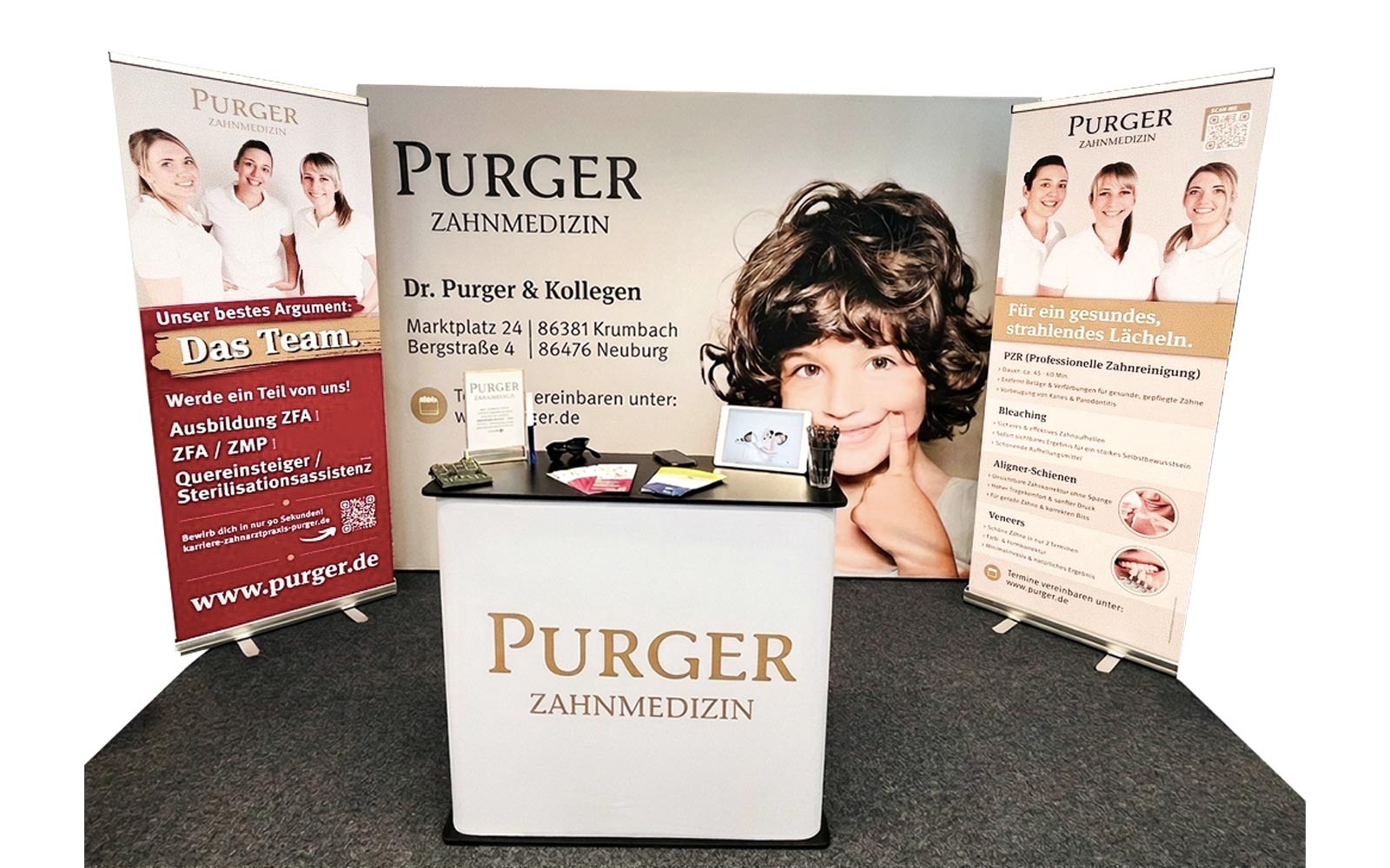 Messestand Starter Komplettpaket mit Messewand, Messetheke und zwei Roll Ups