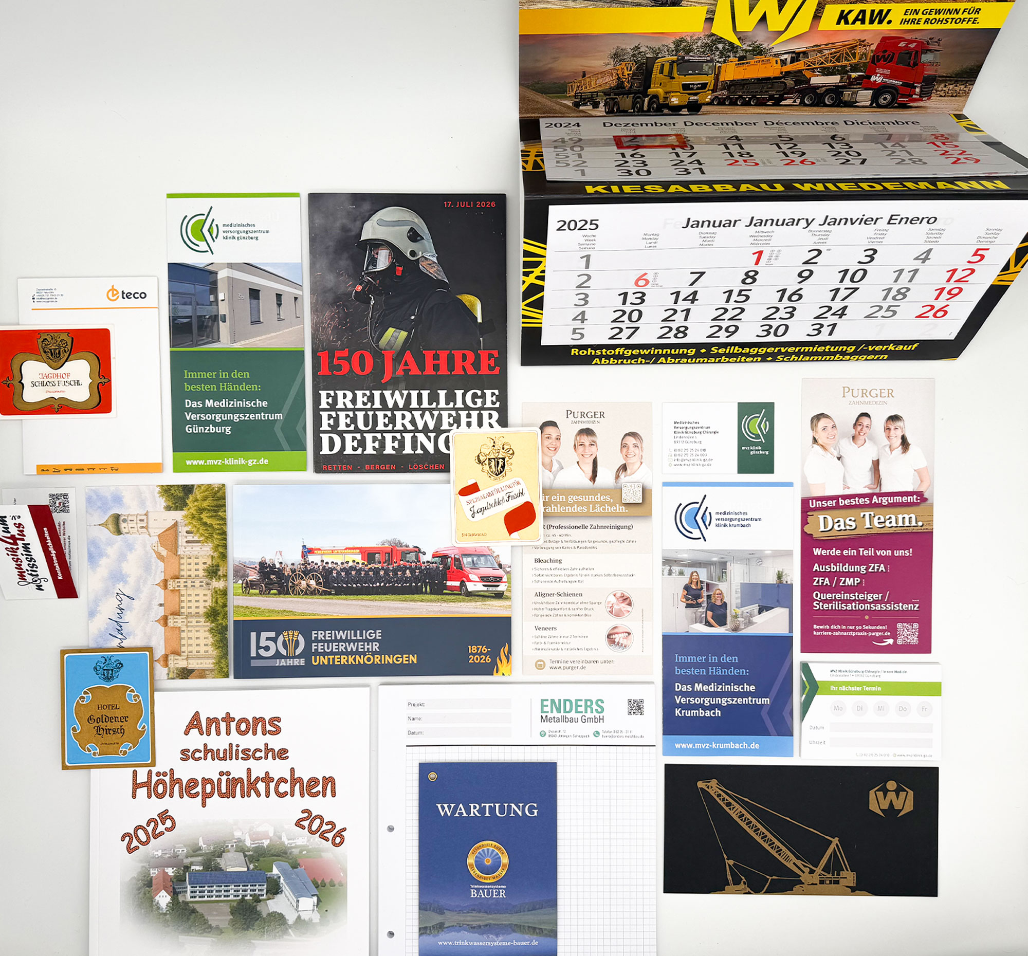 Vielfalt an Printprodukten - Flyer, Broschüren, Terminzettel, Visitenkarten, Kalender, Blöcke